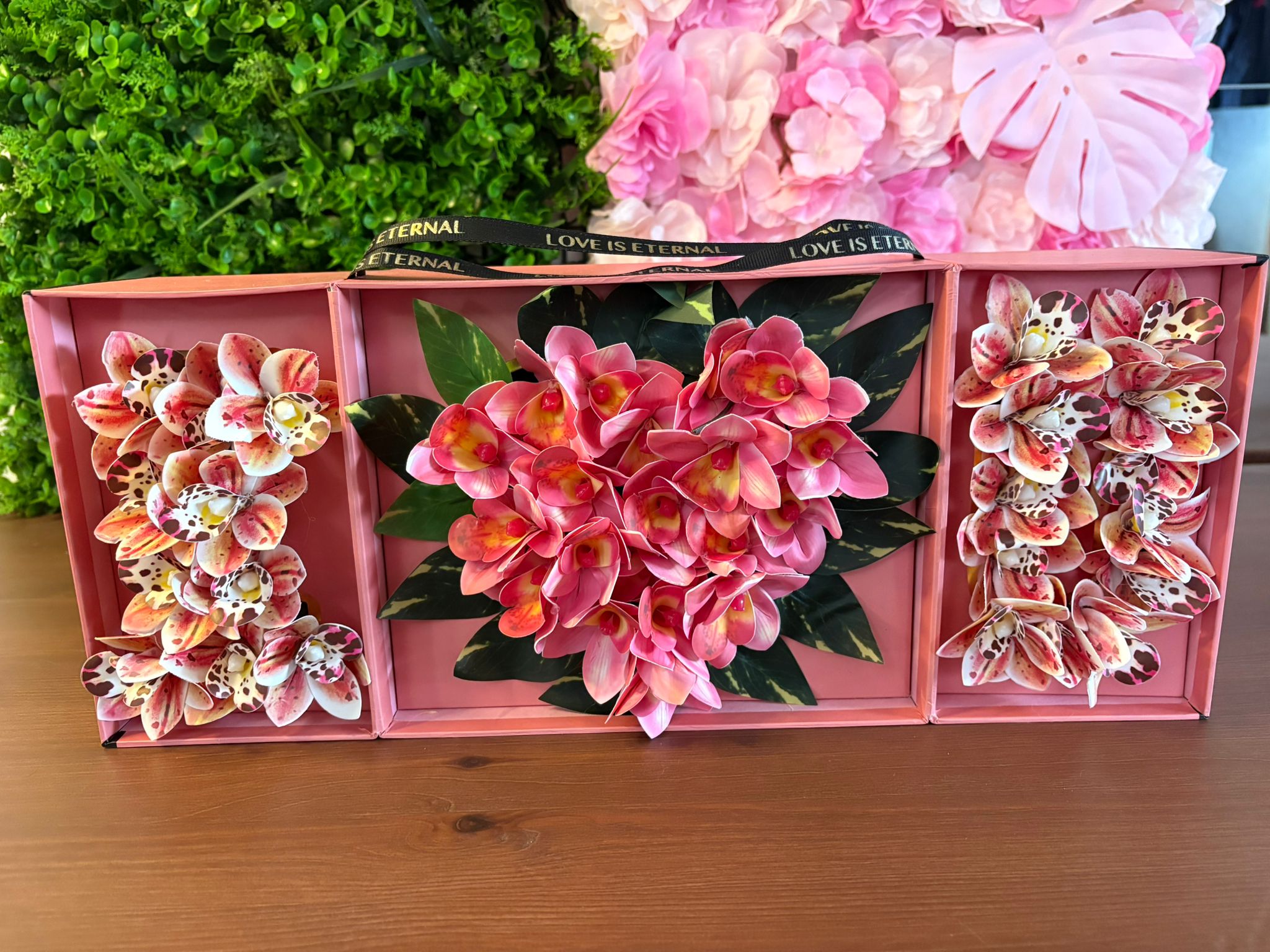 💖 Aranjament "LOVE"